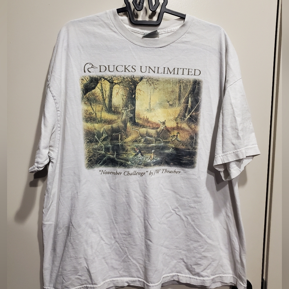 Ducks Unlinited White Graphic T-Shirt XL